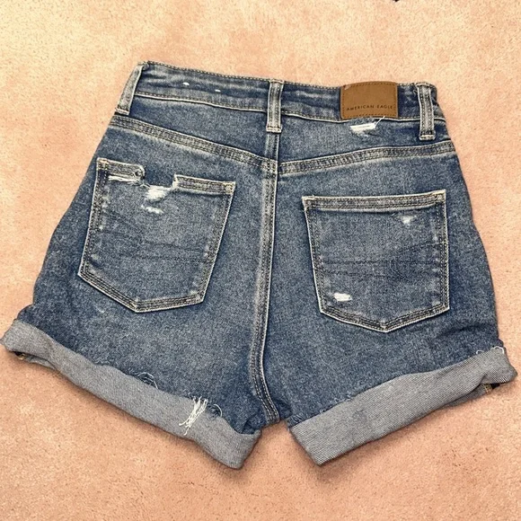 American Eagle Stretch Denim Mom Shorts NWOT - Picture 2 of 4